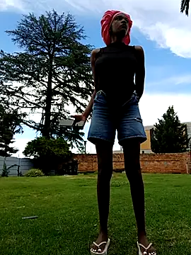 Snapshot of PetiteDoll_06 chatting on 02-16-26, 02:57 PetiteDoll 06 online show from 02-16-26, 02:57