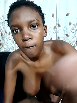 Snapshot of PetiteDoll_06 chatting on 02-20-26, 05:46 PetiteDoll 06 online show from 02-20-26, 05:46