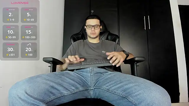 Liam Mateo online show from 01-14-26, 03:45