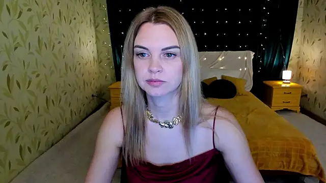 Snapshot of LunaFlinn chatting on 02-11-26, 04:39 LunaFlinn online show from 02-11-26, 04:39