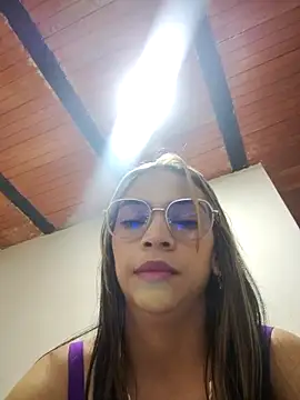 Snapshot of Evangeline_Bonnet chatting on 12-16-25, 03:44 Evangeline Bonnet online show from 12-16-25, 03:44