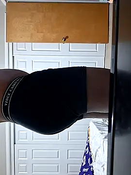 Snapshot of Rizzle9800 chatting on 12-19-25, 12:56 Rizzle9800 online show from 12-19-25, 12:56