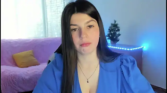 Snapshot of KisaModel chatting on 12-21-25, 08:10 KisaModel online show from 12-21-25, 08:10