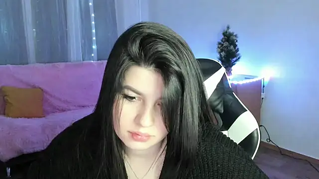 Snapshot of KisaModel chatting on 01-31-26, 07:11 KisaModel online show from 01-31-26, 07:11