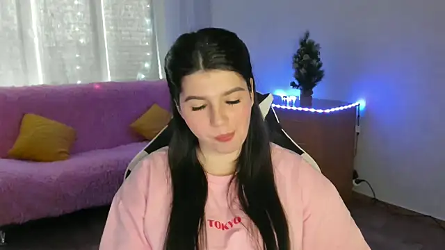 Snapshot of KisaModel chatting on 02-10-26, 08:07 KisaModel online show from 02-10-26, 08:07