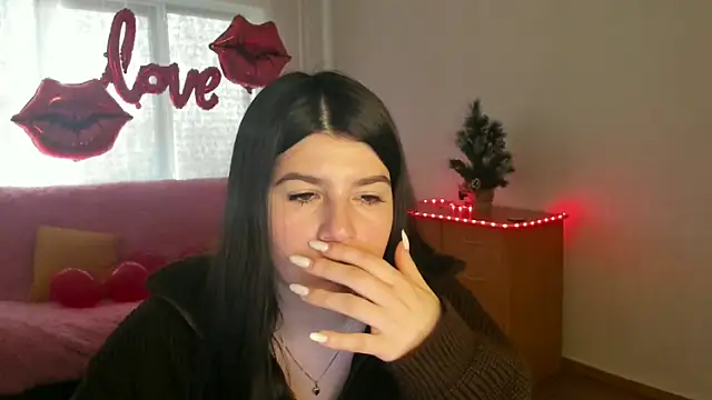 Snapshot of KisaModel chatting on 03-01-26, 08:05 KisaModel online show from 03-01-26, 08:05