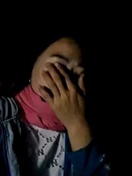 Snapshot of yana-zz chatting on 12-20-25, 05:53 yana-zz online show from 12-20-25, 05:53