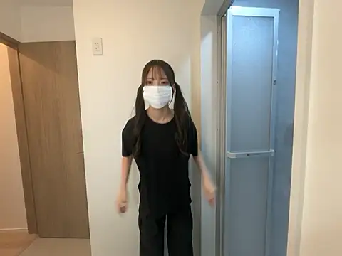 Gokujyo-Namanaka online show from 05-18-26, 03:18
