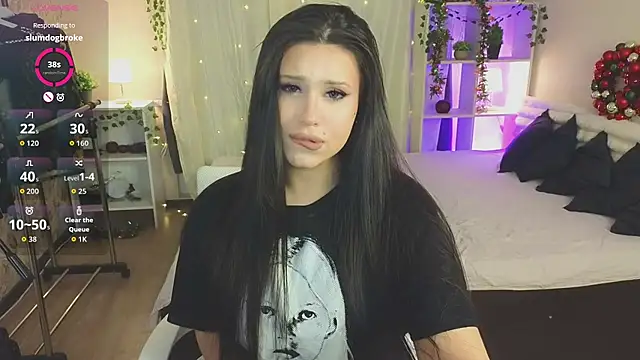 Snapshot of Nicole_Pars chatting on 01-11-26, 06:02 Nicole Pars online show from 01-11-26, 06:02