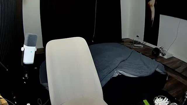 Snapshot of Nicole_Pars chatting on 03-03-26, 05:24 Nicole Pars online show from 03-03-26, 05:24