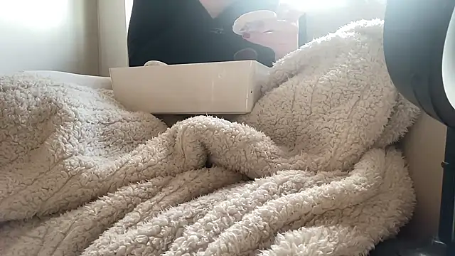 Snapshot of ijustturned18today chatting on 01-18-26, 11:25 ijustturned18today online show from 01-18-26, 11:25