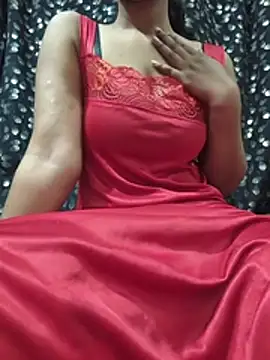 Snapshot of Rose1728 chatting on 03-02-26, 07:54 Rose1728 online show from 03-02-26, 07:54