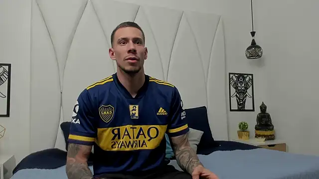 Snapshot of J_king__ chatting on 01-15-26, 09:51 J king online show from 01-15-26, 09:51