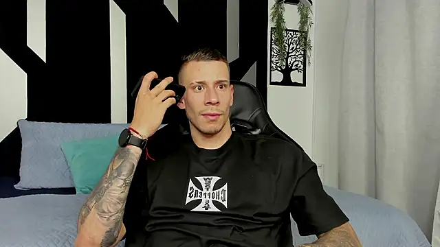 Snapshot of J_king__ chatting on 02-05-26, 10:58 J king online show from 02-05-26, 10:58