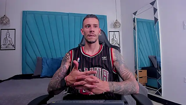 Snapshot of J_king__ chatting on 03-11-26, 08:26 J king online show from 03-11-26, 08:26