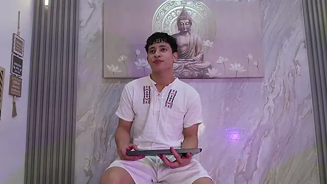 YOUNG GUYS1 online show from 05-01-26, 07:24