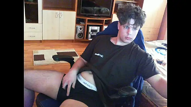 Snapshot of GymGuy0505 chatting on 02-02-26, 09:19 GymGuy0505 online show from 02-02-26, 09:19