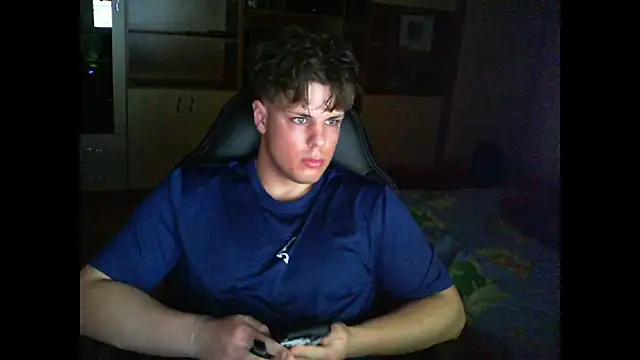 Snapshot of GymGuy0505 chatting on 02-28-26, 10:44 GymGuy0505 online show from 02-28-26, 10:44