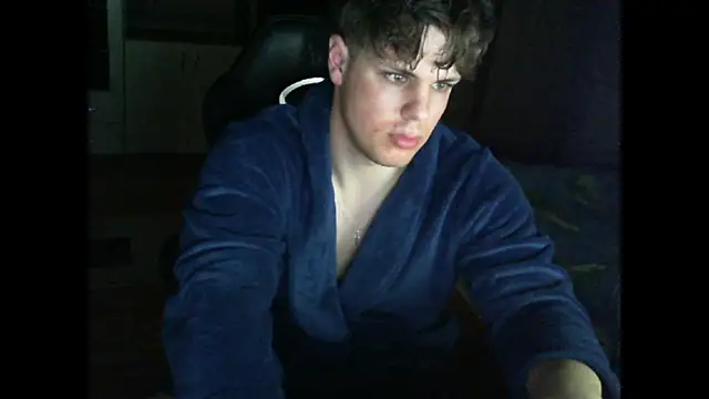 Snapshot of GymGuy0505 chatting on 03-09-26, 08:57 GymGuy0505 online show from 03-09-26, 08:57