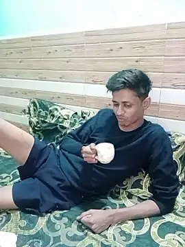 Snapshot of xoupleaura chatting on 01-05-26, 06:44 xoupleaura online show from 01-05-26, 06:44