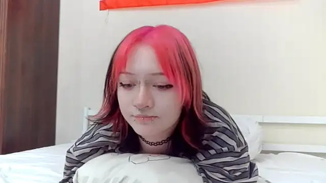 Shine Luna online show from 02-24-26, 08:12