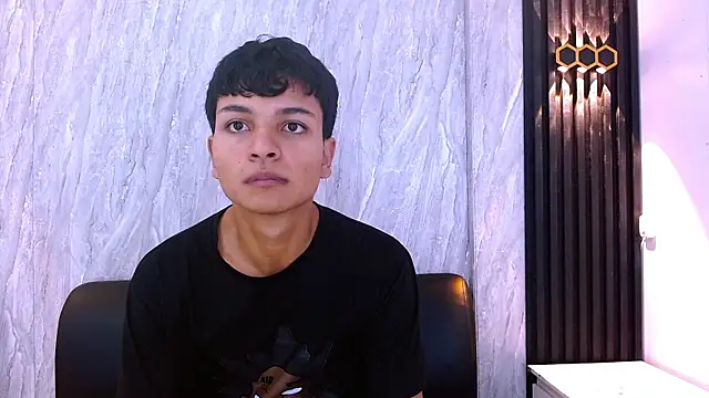 Snapshot of Joseph_Gonzalez chatting on 01-11-26, 01:05 Joseph Gonzalez online show from 01-11-26, 01:05