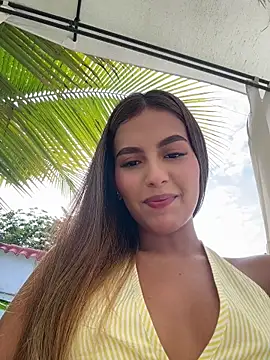 Snapshot of Valeria-escobar chatting on 06-10-26, 12:37 Valeria-escobar online show from 06-10-26, 12:37