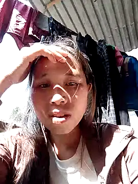 Snapshot of jikey- chatting on 12-19-25, 04:08 jikey- online show from 12-19-25, 04:08