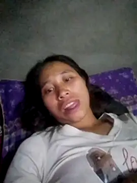 Snapshot of jikey- chatting on 12-22-25, 05:54 jikey- online show from 12-22-25, 05:54