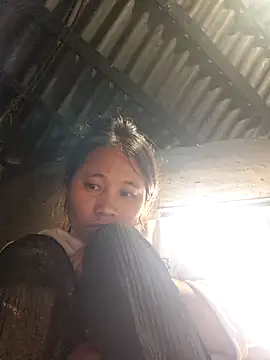 Snapshot of jikey- chatting on 03-11-26, 05:57 jikey- online show from 03-11-26, 05:57