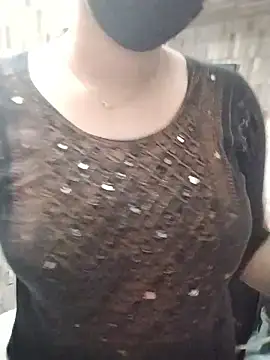 Snapshot of nosrat014 chatting on 01-14-26, 10:43 nosrat014 online show from 01-14-26, 10:43