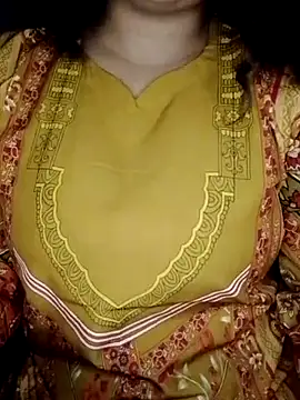 Snapshot of nosrat014 chatting on 03-02-26, 07:21 nosrat014 online show from 03-02-26, 07:21