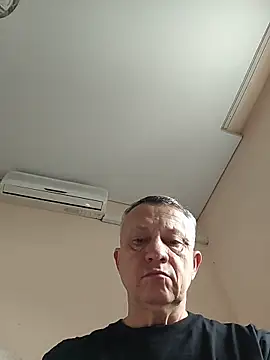 Snapshot of Sashabikros chatting on 02-15-26, 03:14 Sashabikros online show from 02-15-26, 03:14