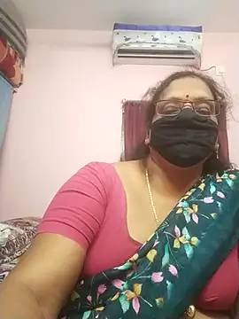 Snapshot of sarala_telugu chatting on 07-25-26, 09:40 sarala telugu online show from 07-25-26, 09:40