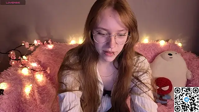 EmmaPratt online show from 01-14-26, 01:11