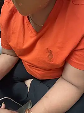 butterflyslay online show from 04-12-26, 02:00