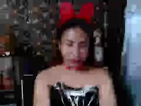 Snapshot of SadisticQueenTS chatting on 12-17-25, 07:14 SadisticQueenTS online show from 12-17-25, 07:14