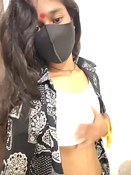 Snapshot of jaanvi-Rani chatting on 06-22-26, 03:47 jaanvi-Rani online show from 06-22-26, 03:47