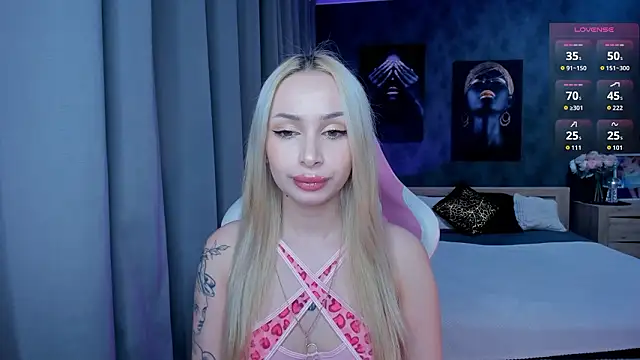 Snapshot of LanaMiracle chatting on 02-05-26, 03:55 LanaMiracle online show from 02-05-26, 03:55