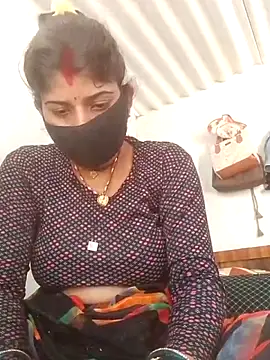 Aaisha 01 online show from 06-13-26, 07:50