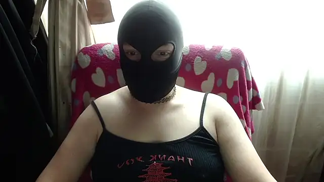 Snapshot of 666maskgirl chatting on 02-18-26, 05:20 666maskgirl online show from 02-18-26, 05:20