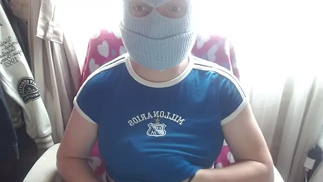 Snapshot of 666maskgirl chatting on 03-05-26, 05:09 666maskgirl online show from 03-05-26, 05:09