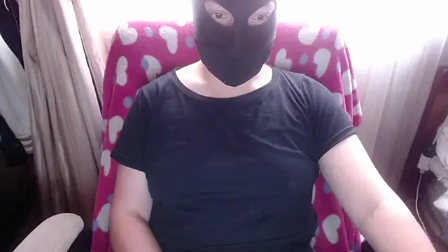 Snapshot of 666maskgirl chatting on 03-16-26, 05:28 666maskgirl online show from 03-16-26, 05:28