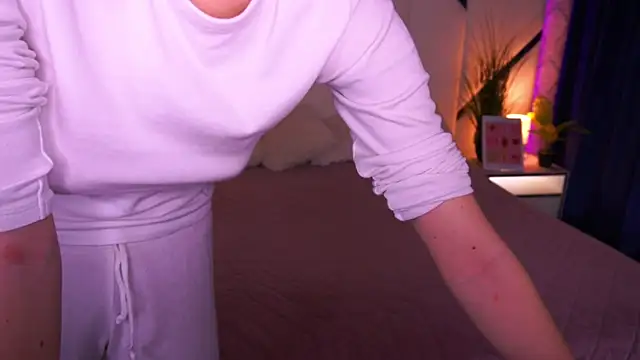 Snapshot of MollyyMayy chatting on 01-13-26, 09:58 MollyyMayy online show from 01-13-26, 09:58