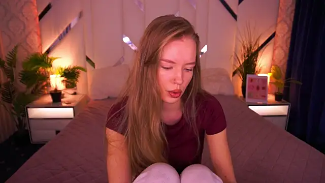 Snapshot of MollyyMayy chatting on 01-15-26, 09:36 MollyyMayy online show from 01-15-26, 09:36