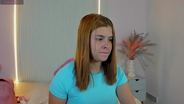 VivianOwen9 online show from 03-13-26, 12:45