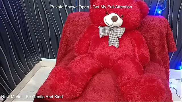 Snapshot of khushigoesnaughty0 chatting on 01-13-26, 06:46 khushigoesnaughty0 online show from 01-13-26, 06:46