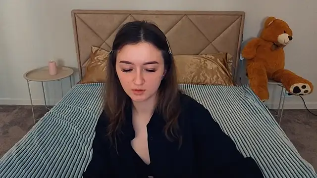 CyrenaLuxe online show from 04-29-26, 12:53