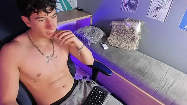 Criss Adams online show from 01-07-26, 02:58