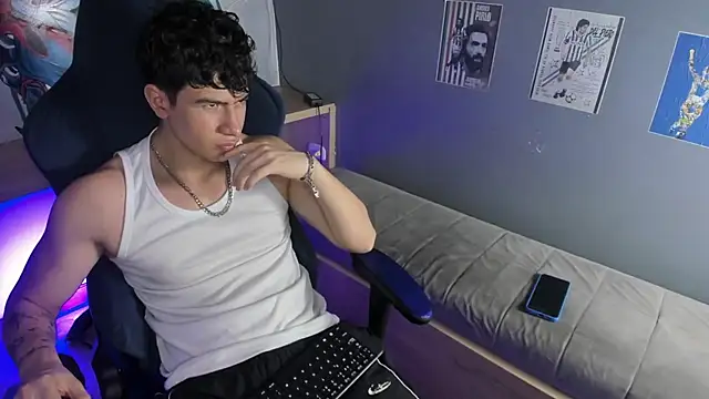 Criss Adams online show from 01-14-26, 02:06